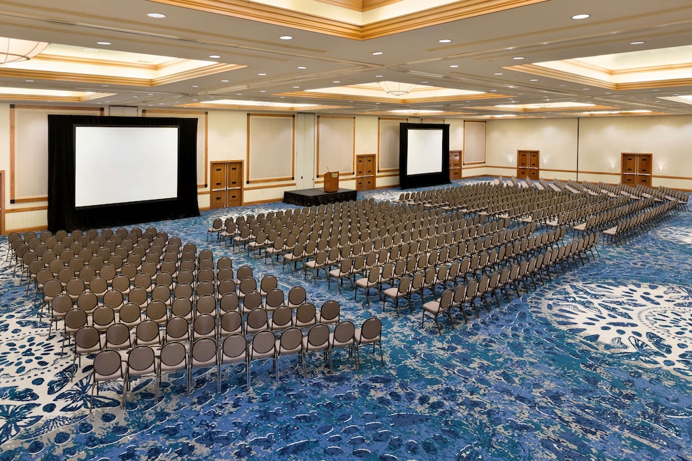 Embassy Suites by Hilton Scottsdale Resort - photo 57