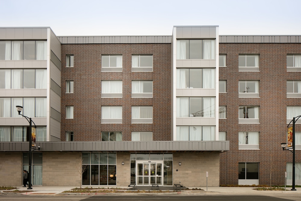 Staybridge Suites Des Moines Downtown by IHG - photo 29