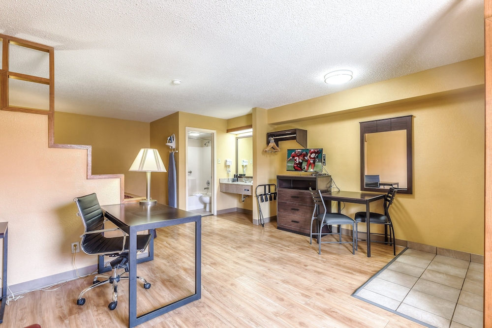 Red Roof Inn Amarillo West - photo 5