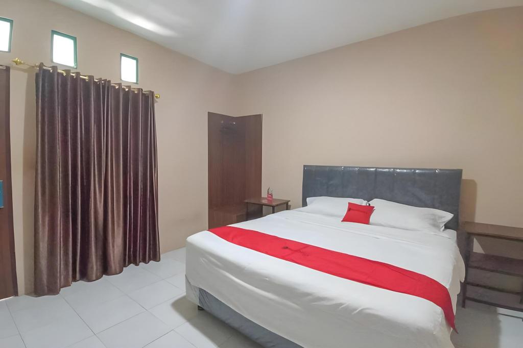 RedDoorz @ Waena Jayapura — hotel in Sentani