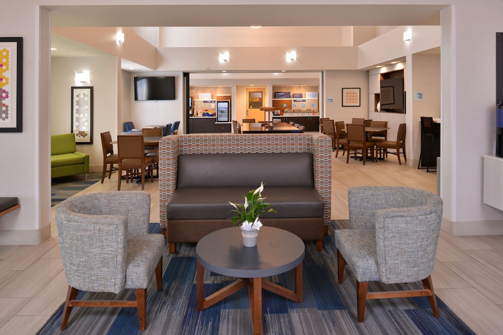 Holiday Inn Express Stockton Southeast by IHG - photo 39