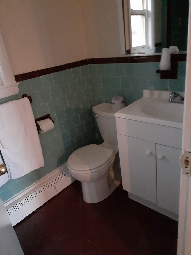 Town Line Motel - photo 57