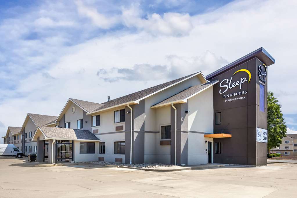 Sleep Inn & Suites Salina I 135 - photo 3