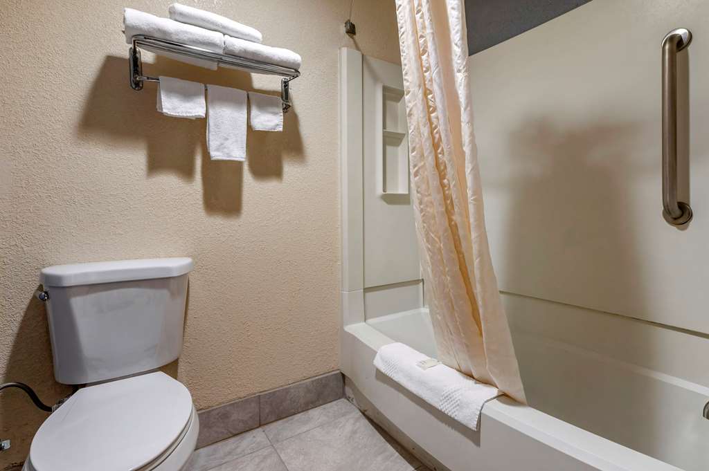 Suburban Studios Lafayette - photo 20