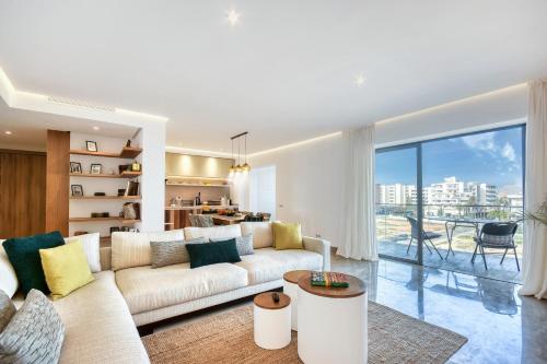 Jad Luxe piscine 6 Px — 4-Star Luxury Hotel in Agadir, Morocco