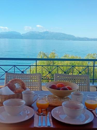 Doma Menidi Rooftop Apartment — 4-Star Luxury Hotel in Amfilochia, Greece