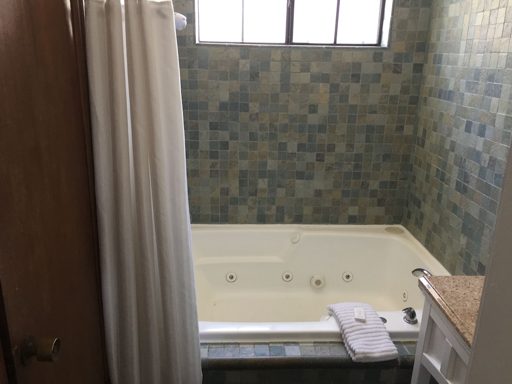 Seacrest Inn - photo 134
