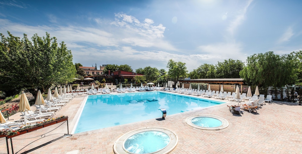 Hotel image of hu Roma Camping In Town