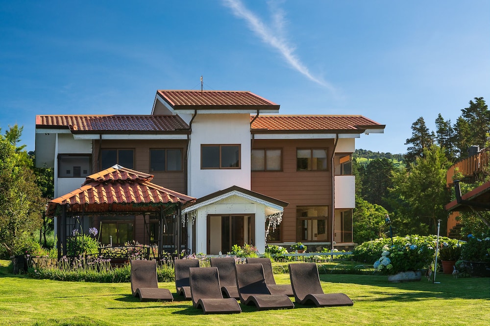 Altura Hotel in San Juan, Costa Rica