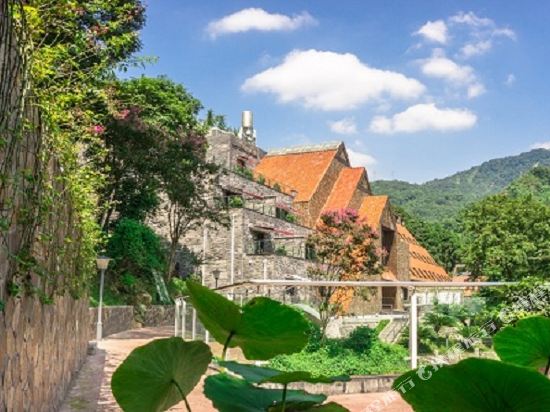 Thinking Land Lingyan Forest hotel — 4-Star Luxury Hotel in Chengdu, People's Republic of China