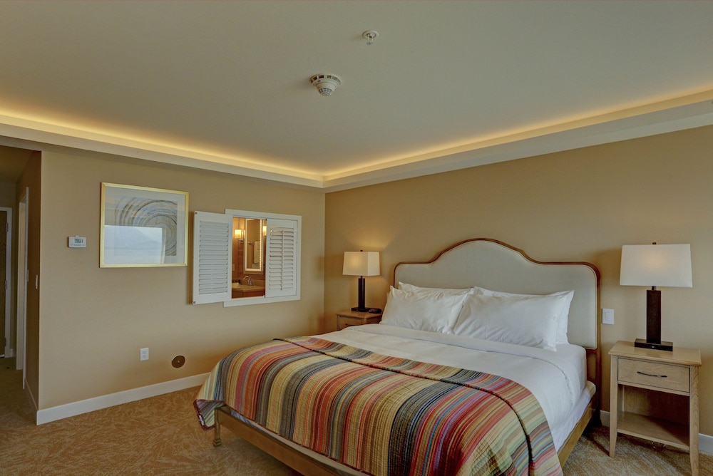 Land's End Resort - photo 18