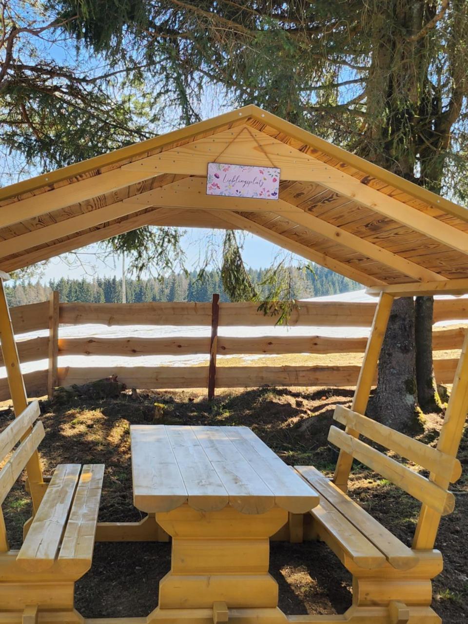 Urige Waldbienenhutte — Diex — photo 4