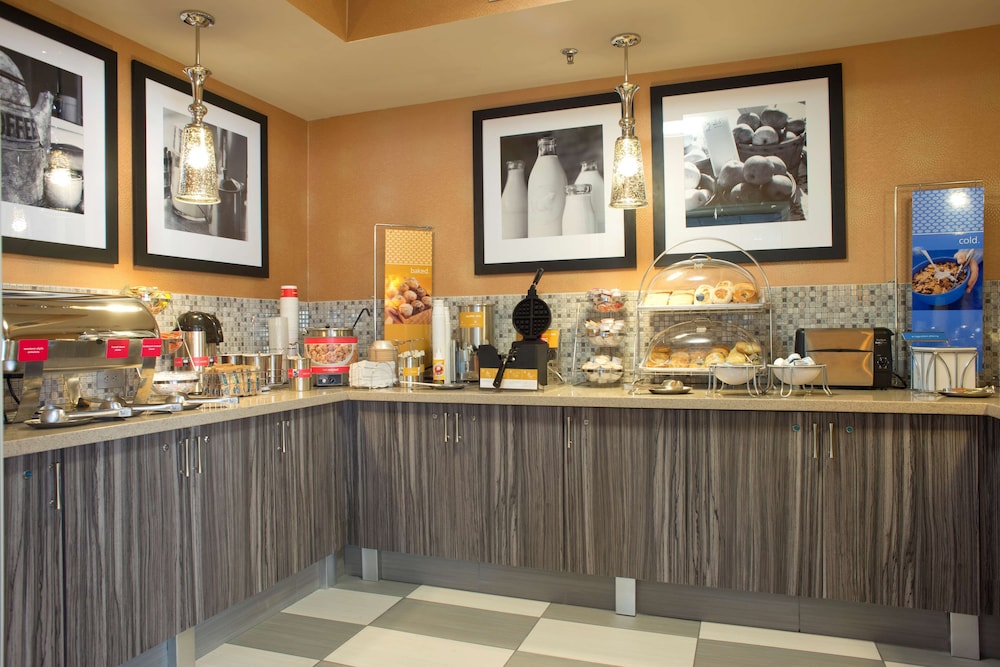 Hampton Inn Milledgeville - photo 24
