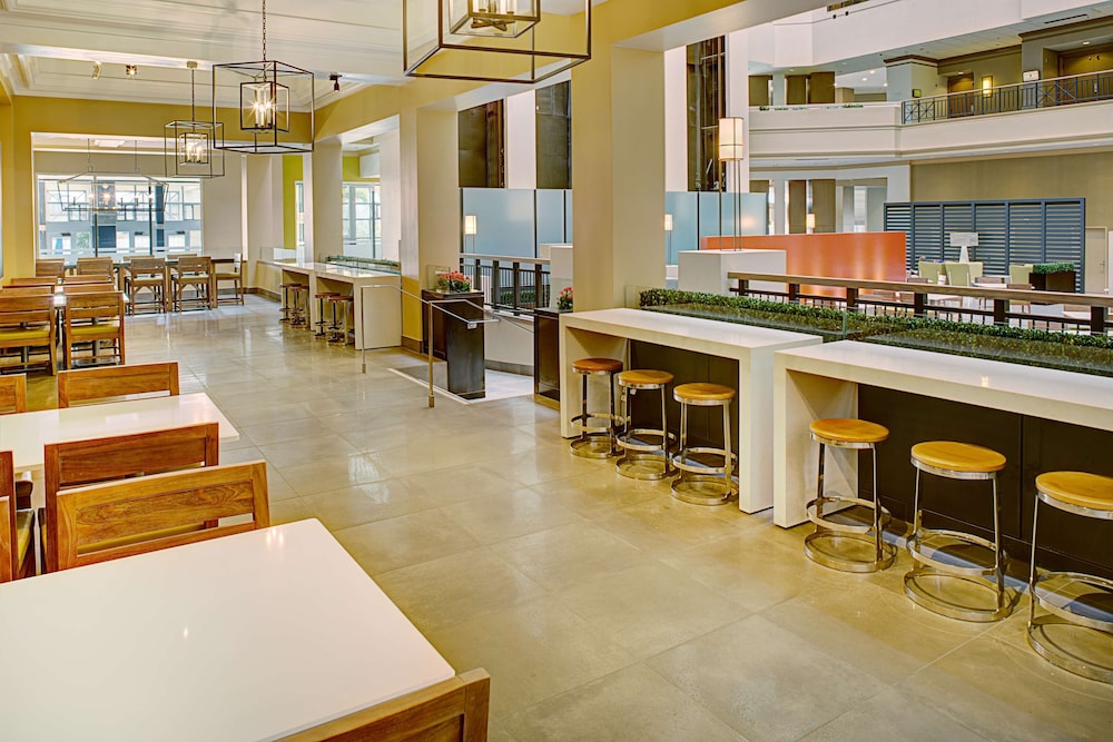 Embassy Suites by Hilton San Diego Bay Downtown - photo 52