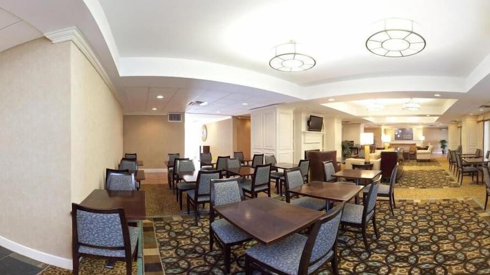 Holiday Inn Express Indianapolis Airport by IHG - photo 47