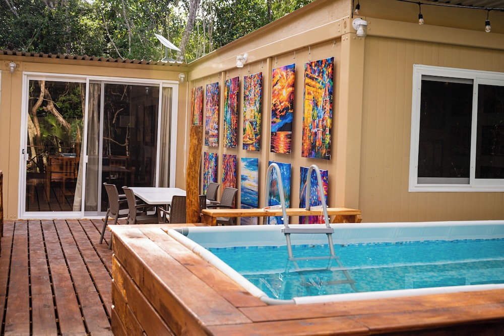 La Ballena Nómada in Akumal, Mexico