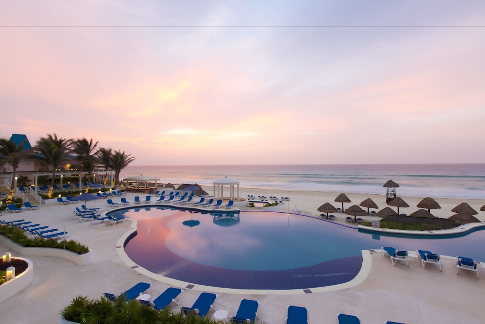 Golden Parnassus All Inclusive Resort & Spa Adults Only in Cancun, Mexico