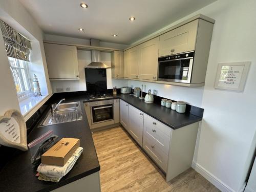 Lees Plaice Part of the The Bay Filey Holiday Village with pool gym and direct beach access pub restaurant tennis and meadows walks