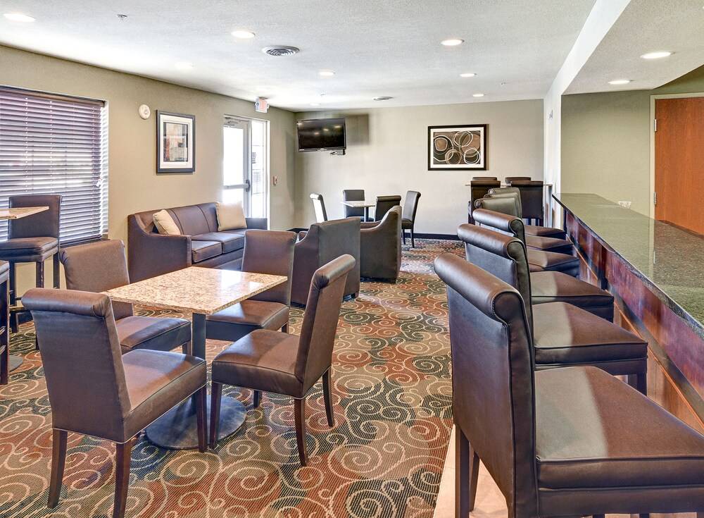 Cobblestone Inn & Suites Big Lake - photo 22