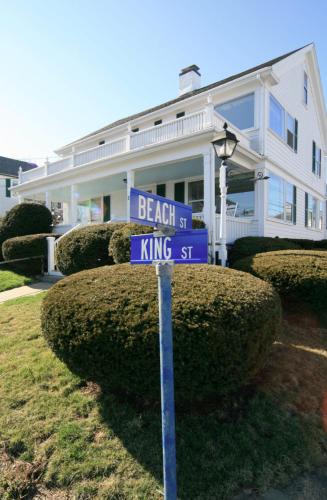 Beach & King Street Inn - photo 19