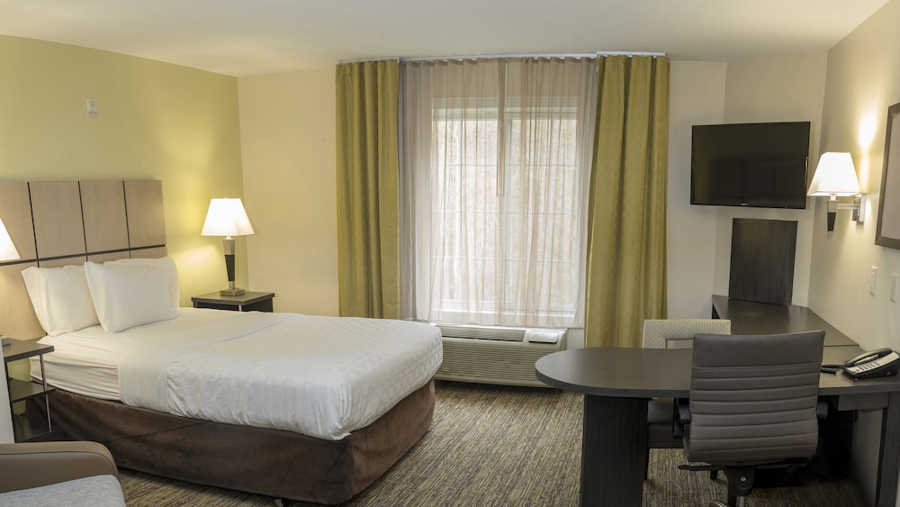 Candlewood Suites St. Joseph Benton Harbor by IHG - photo 9