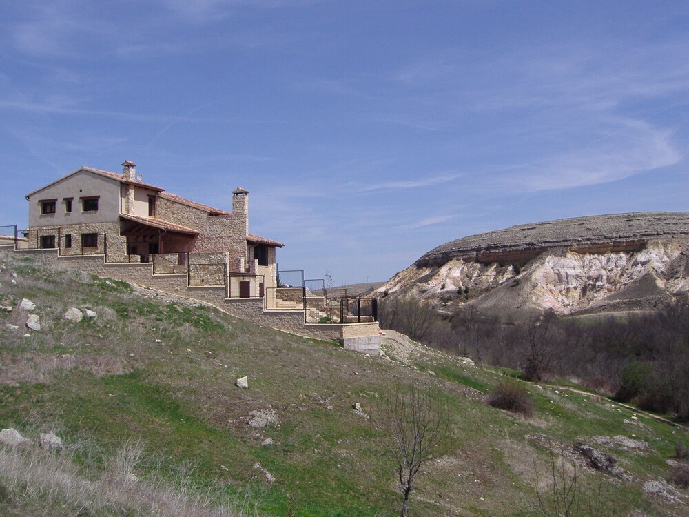 La Tejada Del Valle — Torre Val De San Pedro — photo 2