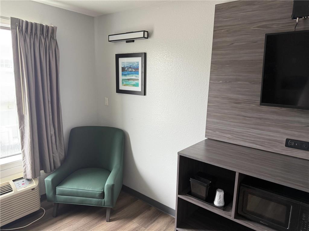 Quality Inn & Suites Biloxi Ocean Springs - photo 16