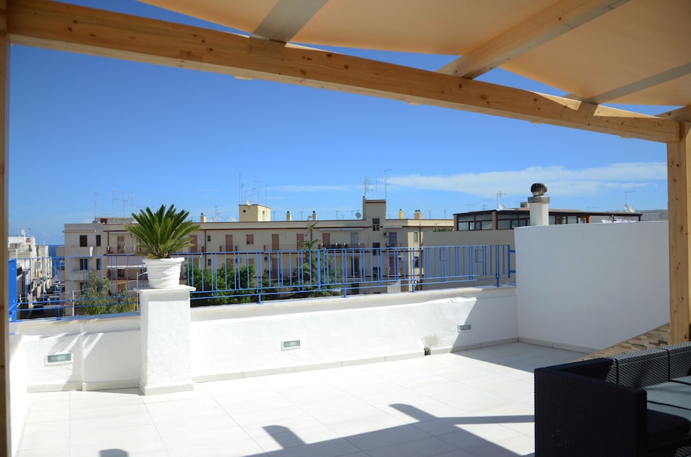 Dimora Petruzzelli - carbon neutral hotel in Polignano A Mare