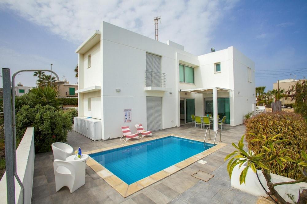 4 BR Architects House
