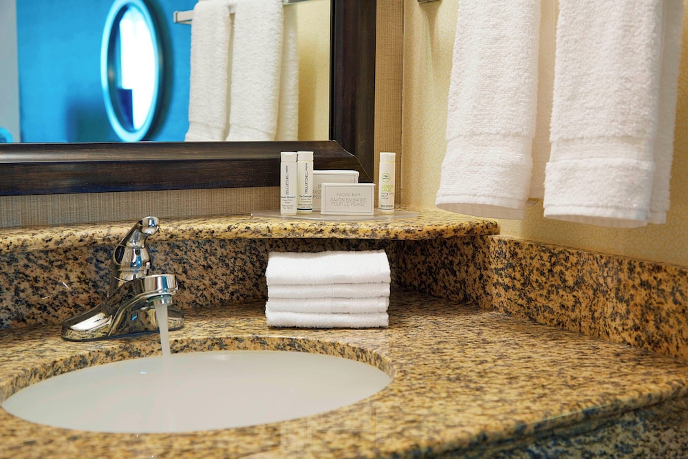 Courtyard by Marriott Woburn Boston North - photo 10