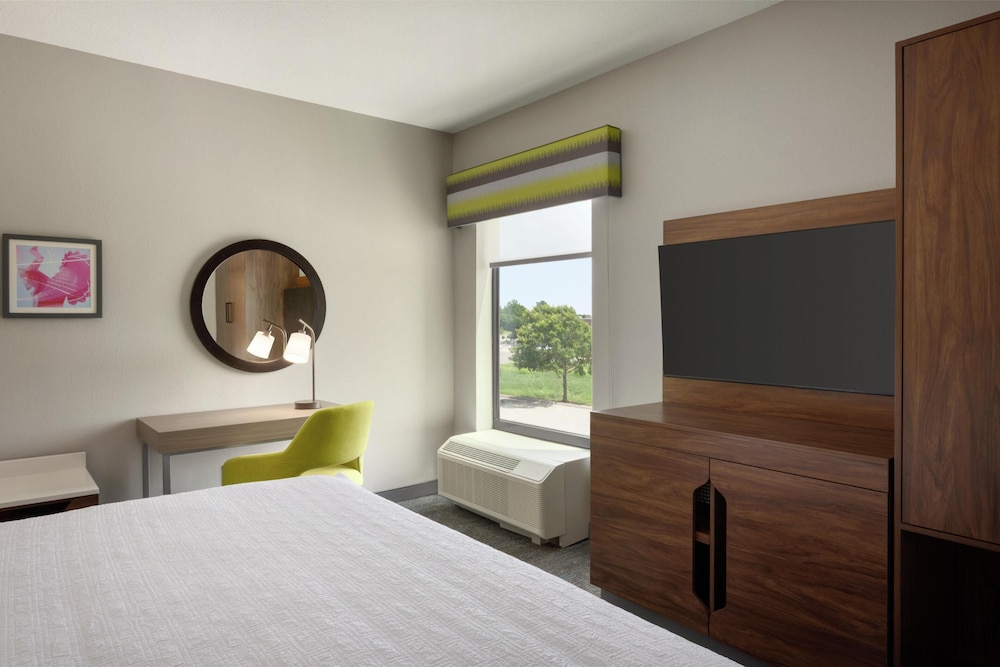 Hampton Inn Derby Wichita Southeast - photo 11