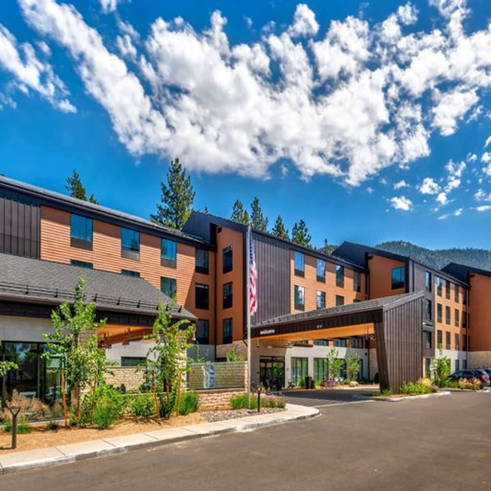 Hampton Inn and Suites South Lake Tahoe - photo 22