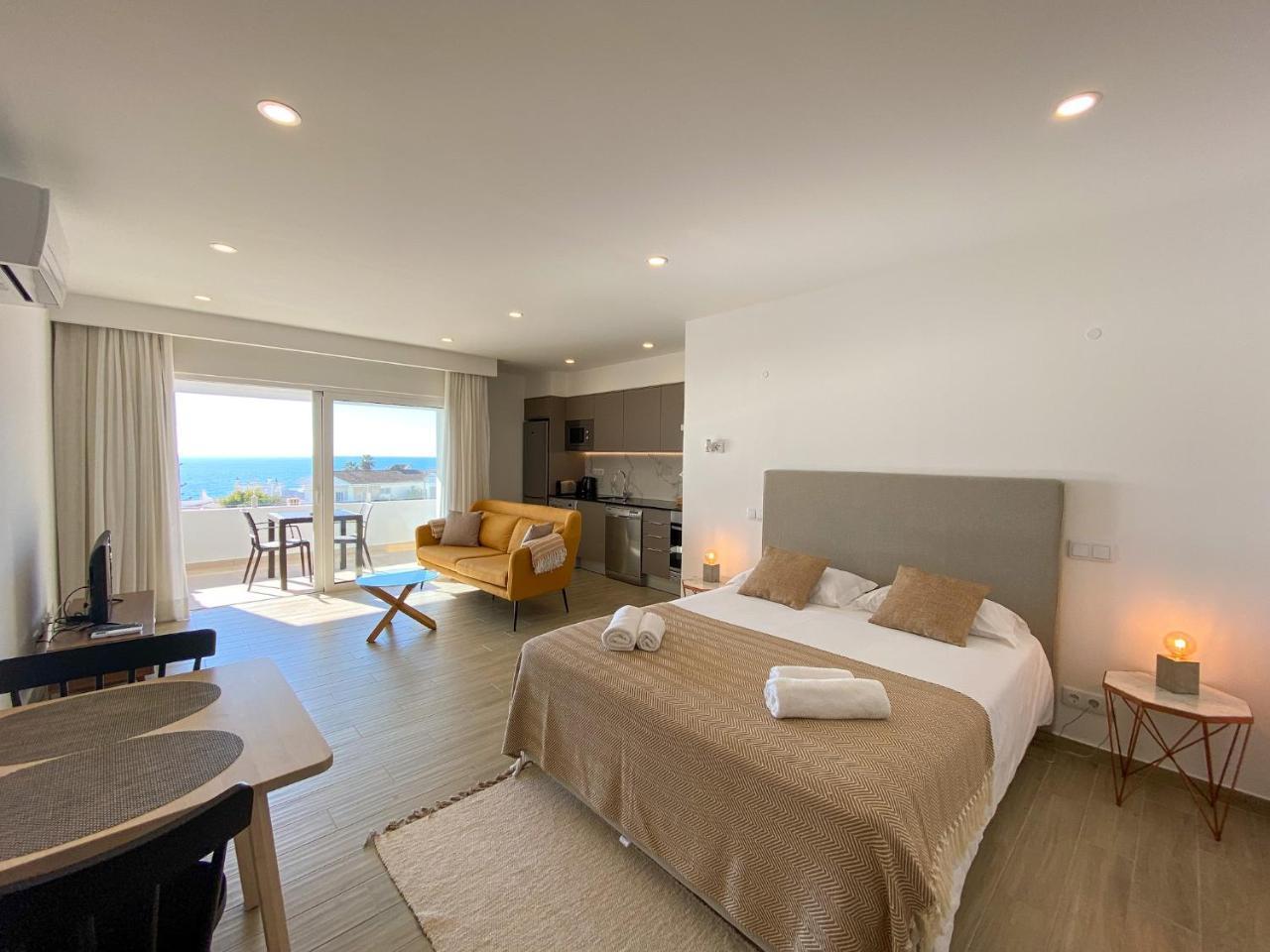Estúdio com Fantástica Vista Mar Praia da Luz — 4-Star Luxury Hotel in Luz, Portugal