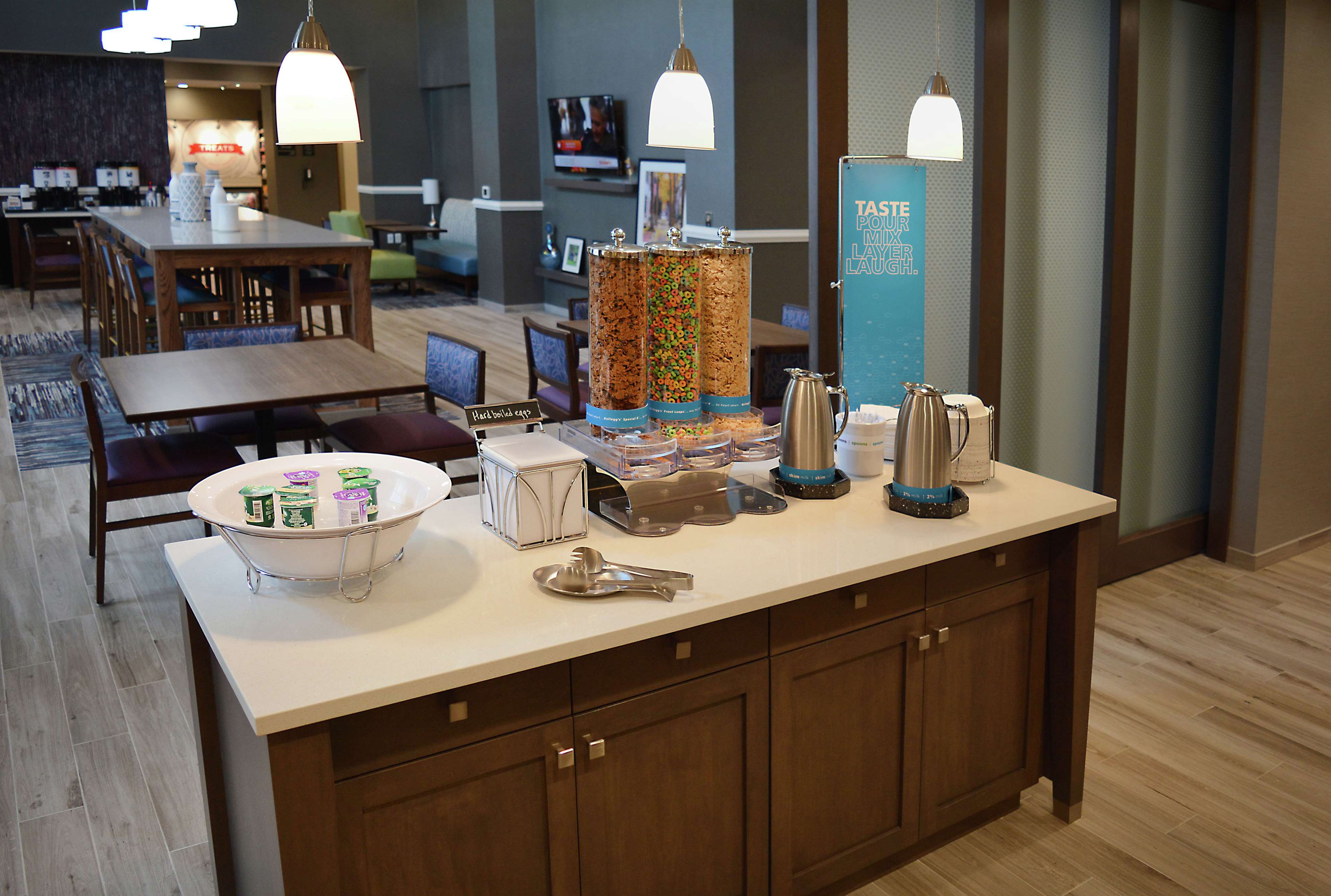 Hampton Inn & Suites Philadelphia Media - photo 6