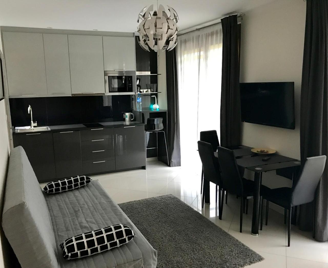 Moko Apartment — 4-Star Luxury Hotel in Warsaw, Poland