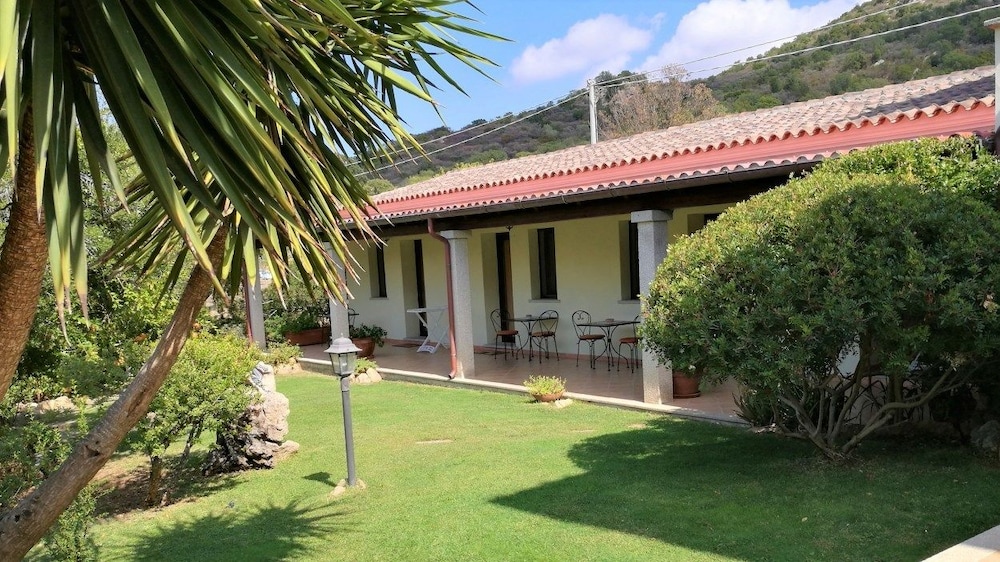 Domo Minnannu Miriu in Loiri Porto San Paolo, Italy