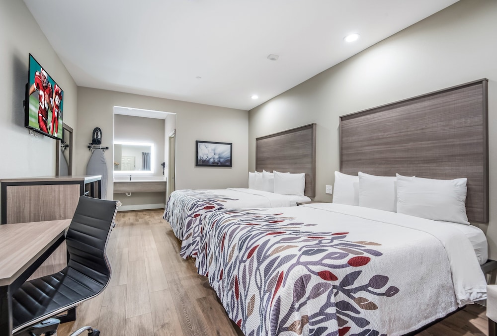 Red Roof Inn Baytown - photo 11