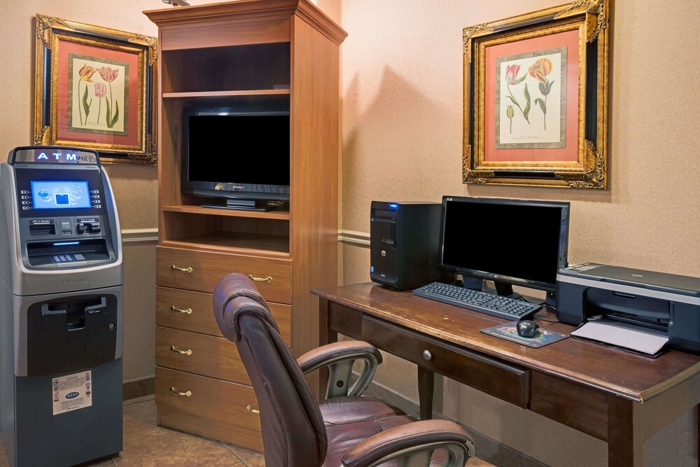 Travelodge by Wyndham Beckley - photo 35