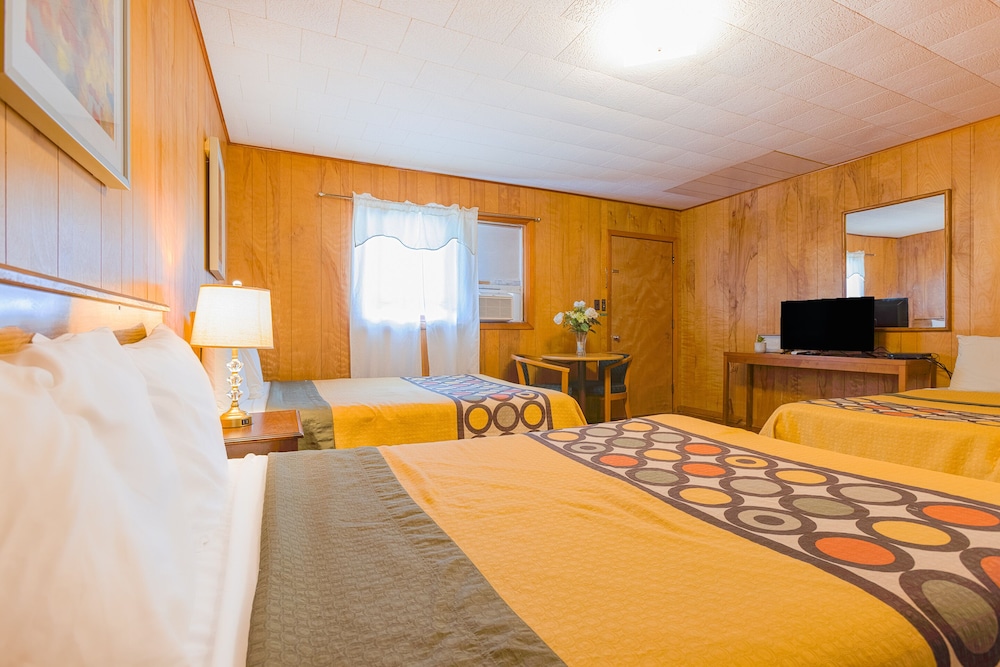 Parkside Motel by OYO Meadville Conneaut Lake - photo 7