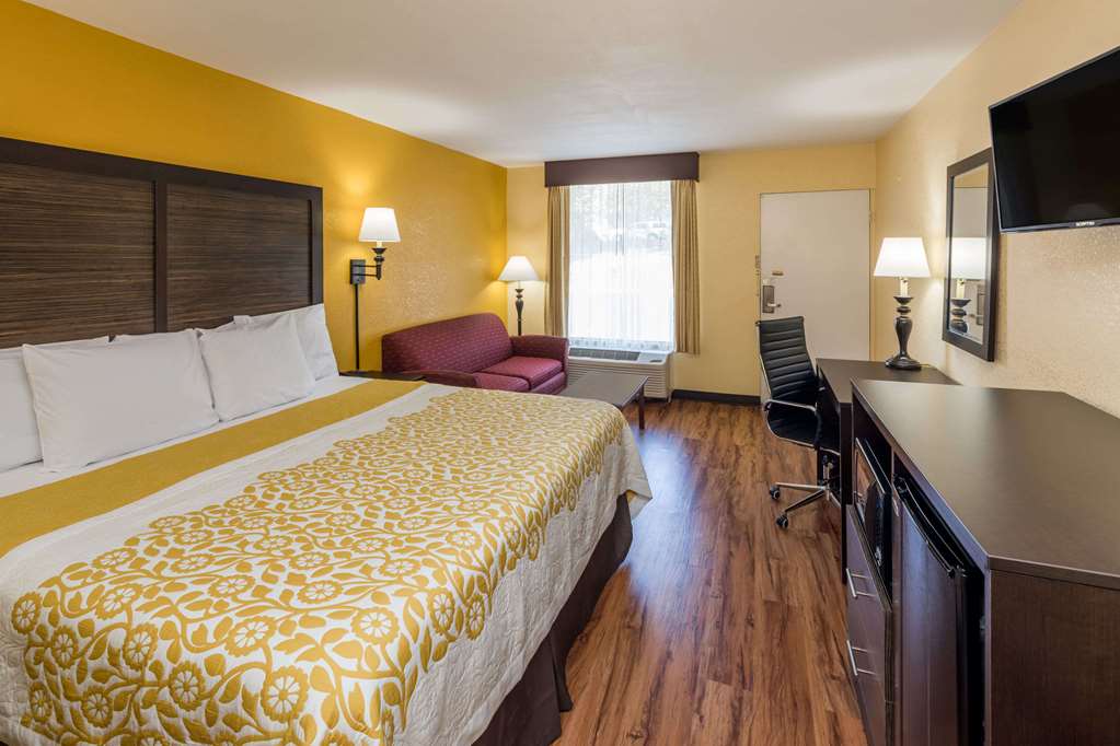 Days Inn by Wyndham Madison - photo 6