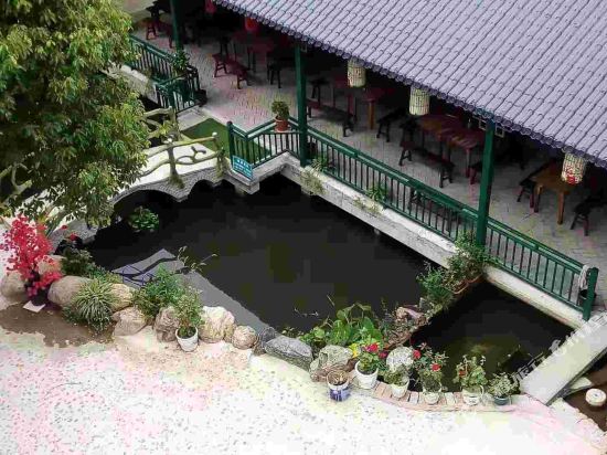 Jingshan Beauty Valley Resort — hotel in Jingshan