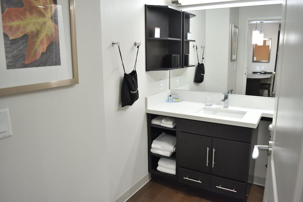 Candlewood Suites Kansas City Independence by IHG - photo 57