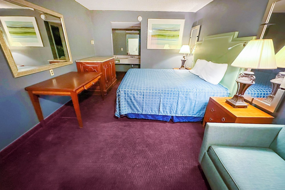Hahira Inn By OYO near Valdosta - photo 21