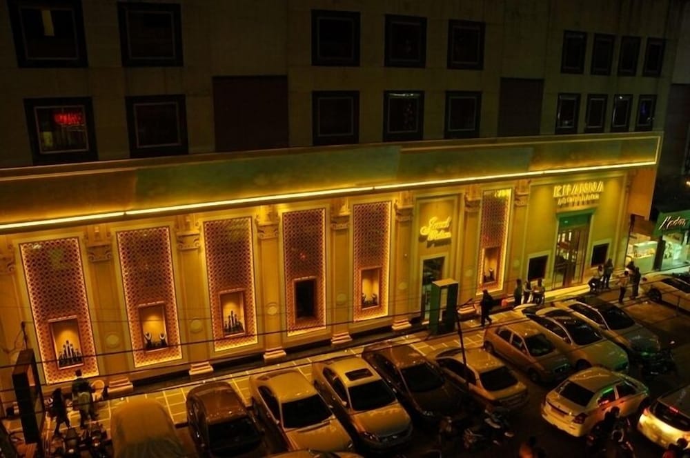 Hotel Jewel Palace — 4-Star Luxury Hotel in New Delhi, India