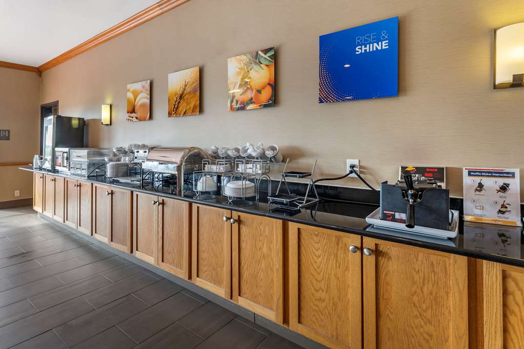 Comfort Inn & Suites Greenville I 70 - photo 34