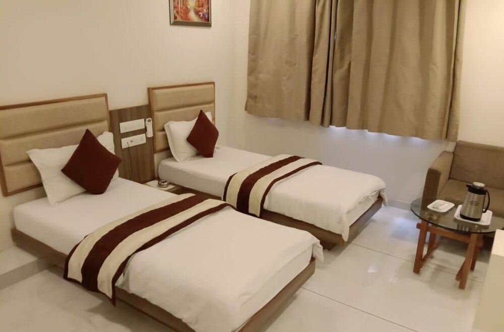 Hotel City Pride — Bhavnagar — photo 5