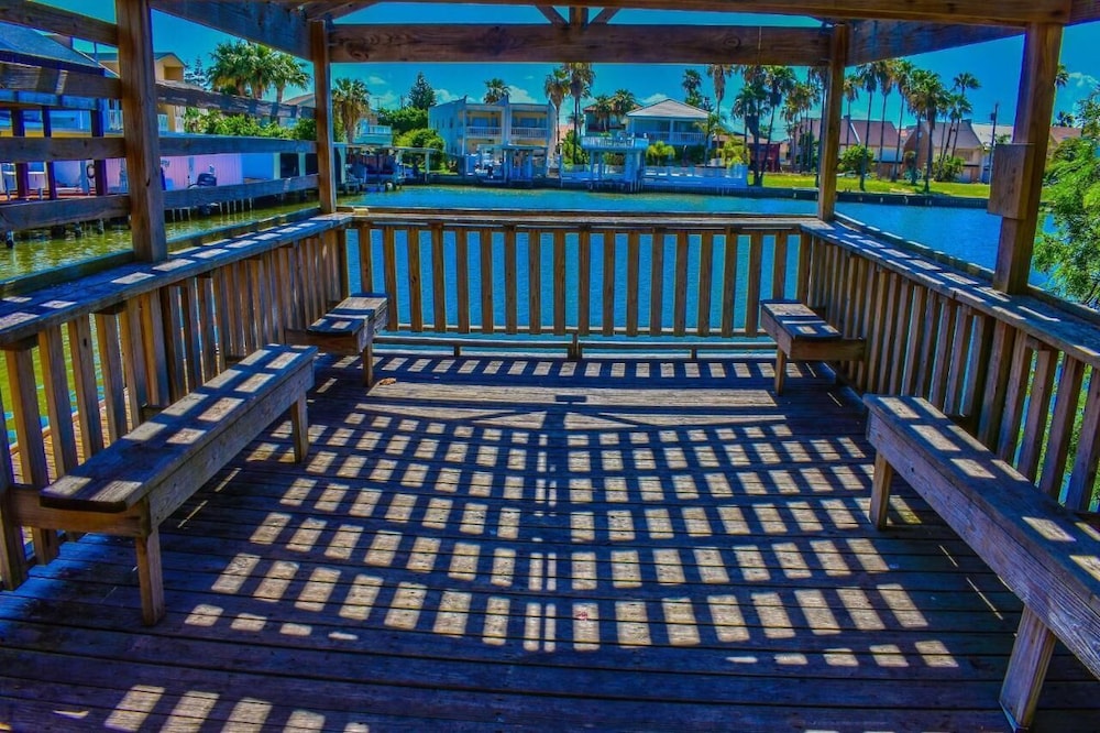 Casa Bella Hotel and Suites - photo 19