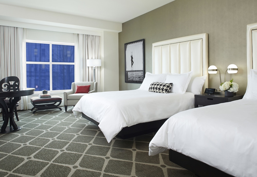 Hotel Commonwealth - photo 4