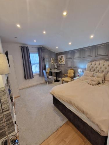 Cosy Studio Apartment In FULHAM — 4-Star Luxury Hotel in London, United Kingdom