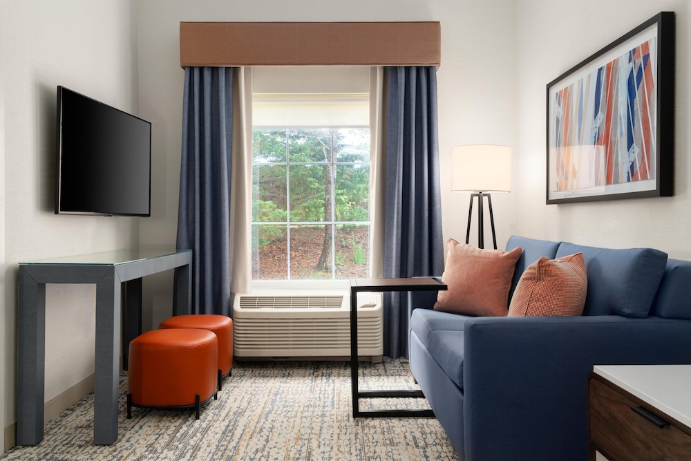 Hampton Inn & Suites Newport Middletown - photo 26